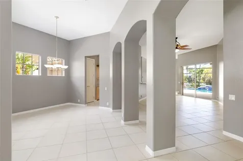 4770 Mainsail Drive Bradenton FL 34208