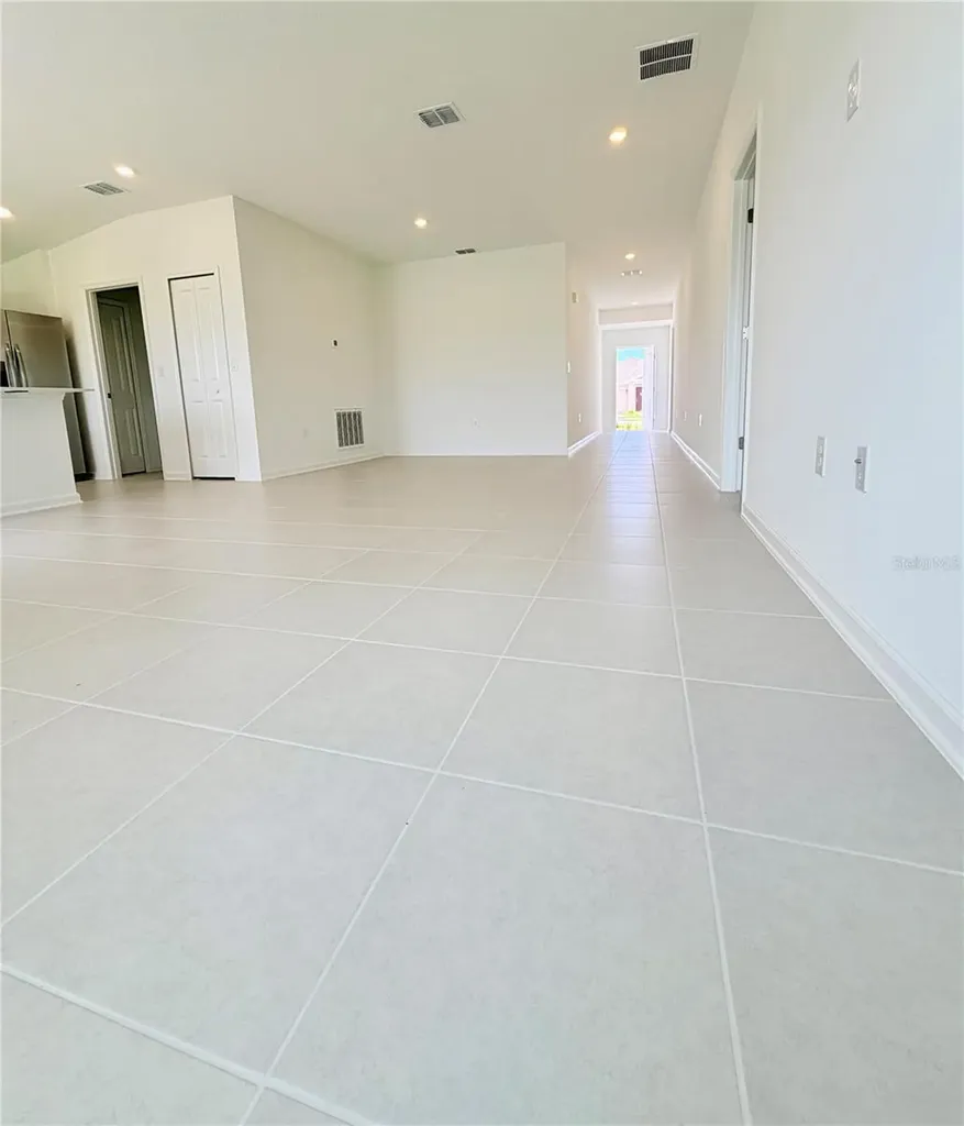 5135 Magnolia Drive Daytona Beach FL 32124