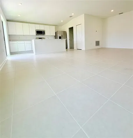5135 Magnolia Drive Daytona Beach FL 32124