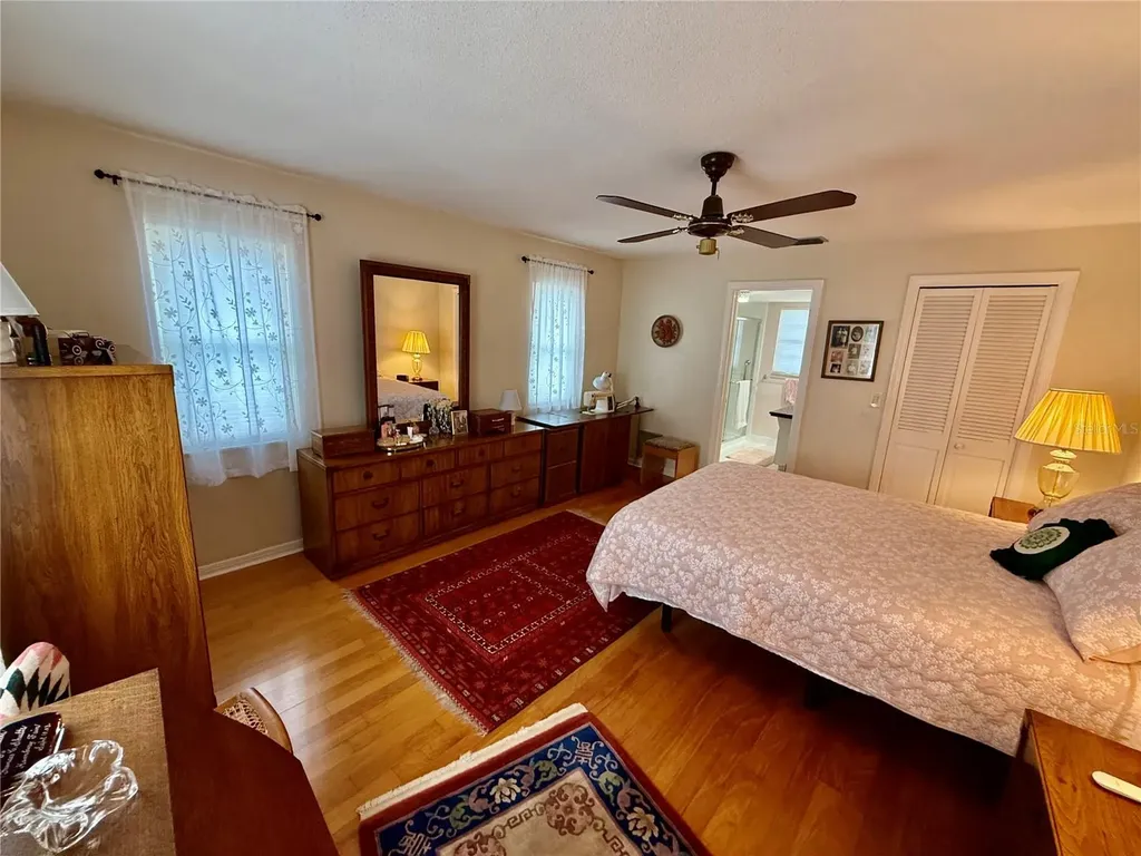 1853 Paradise Lane Clearwater FL 33756