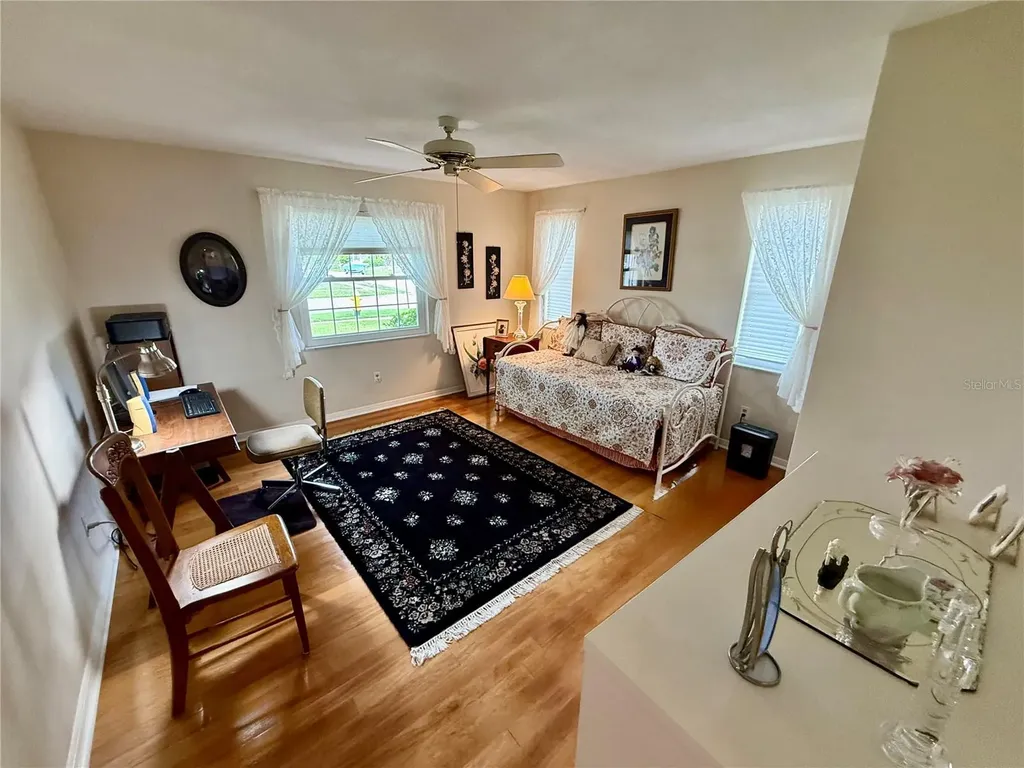 1853 Paradise Lane Clearwater FL 33756