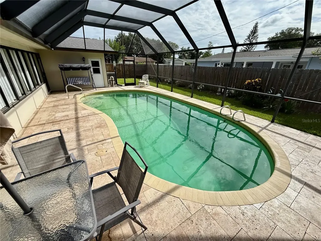1853 Paradise Lane Clearwater FL 33756