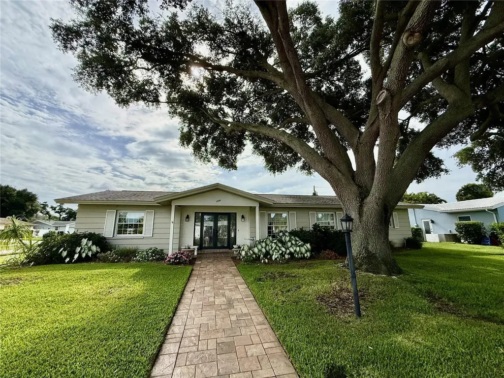 1853 Paradise Lane Clearwater FL 33756