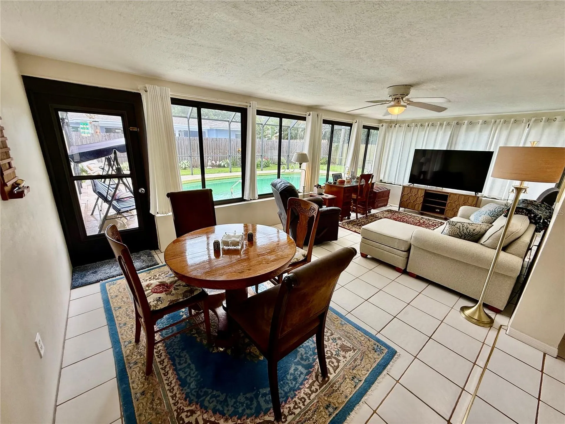 1853 Paradise Lane Clearwater FL 33756