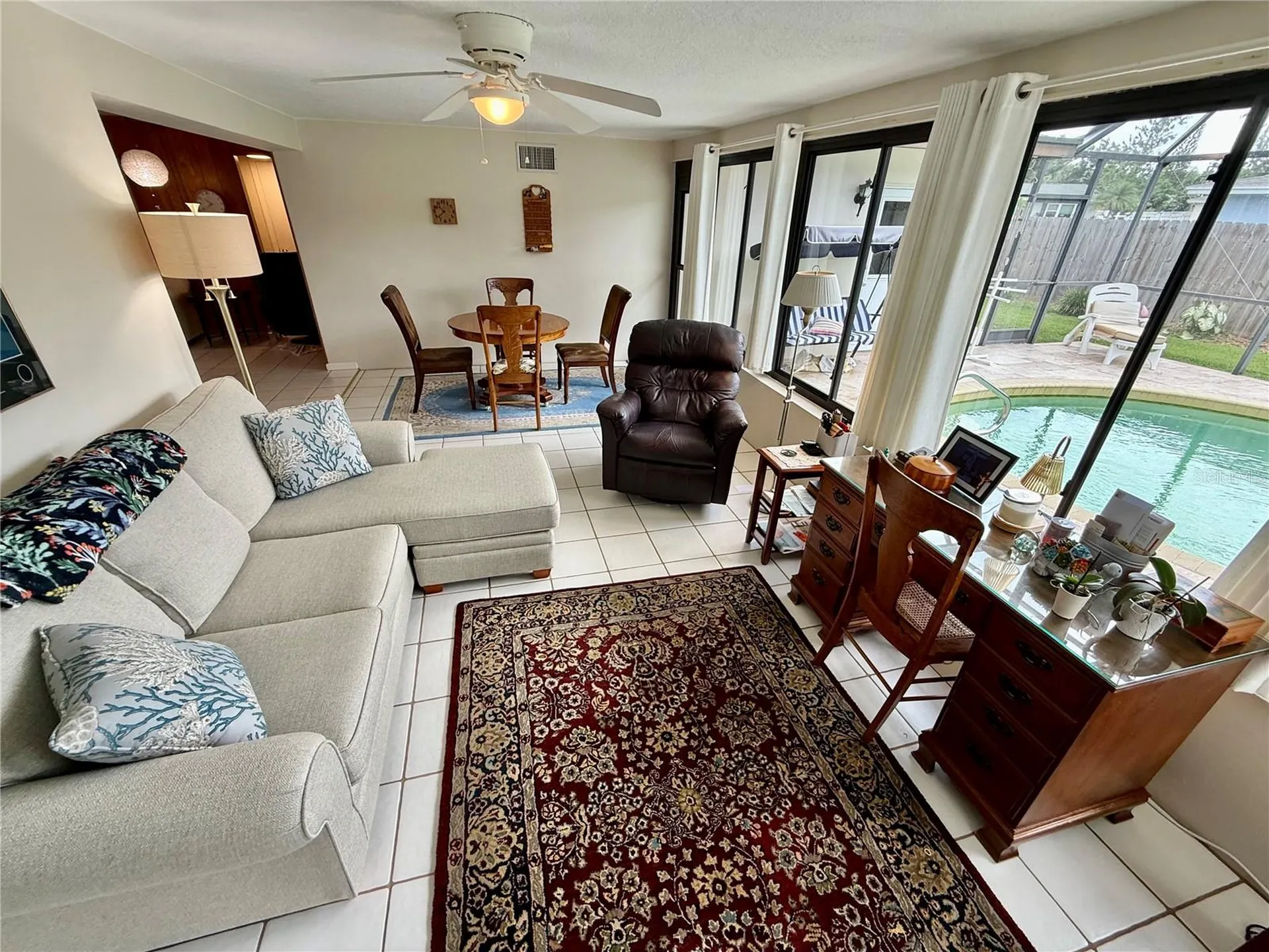 1853 Paradise Lane Clearwater FL 33756