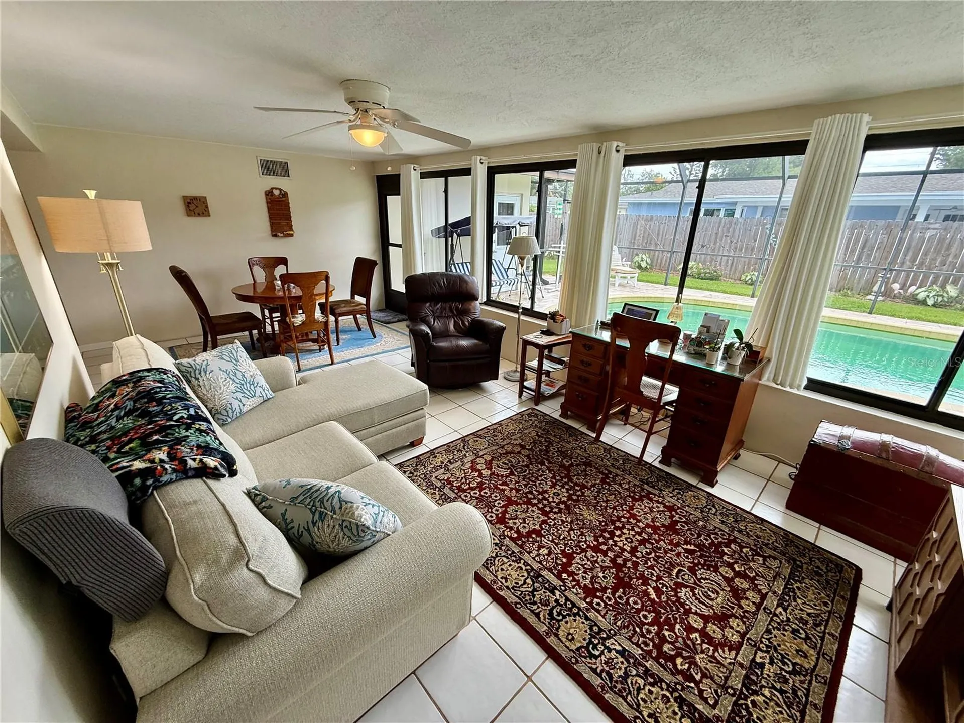 1853 Paradise Lane Clearwater FL 33756