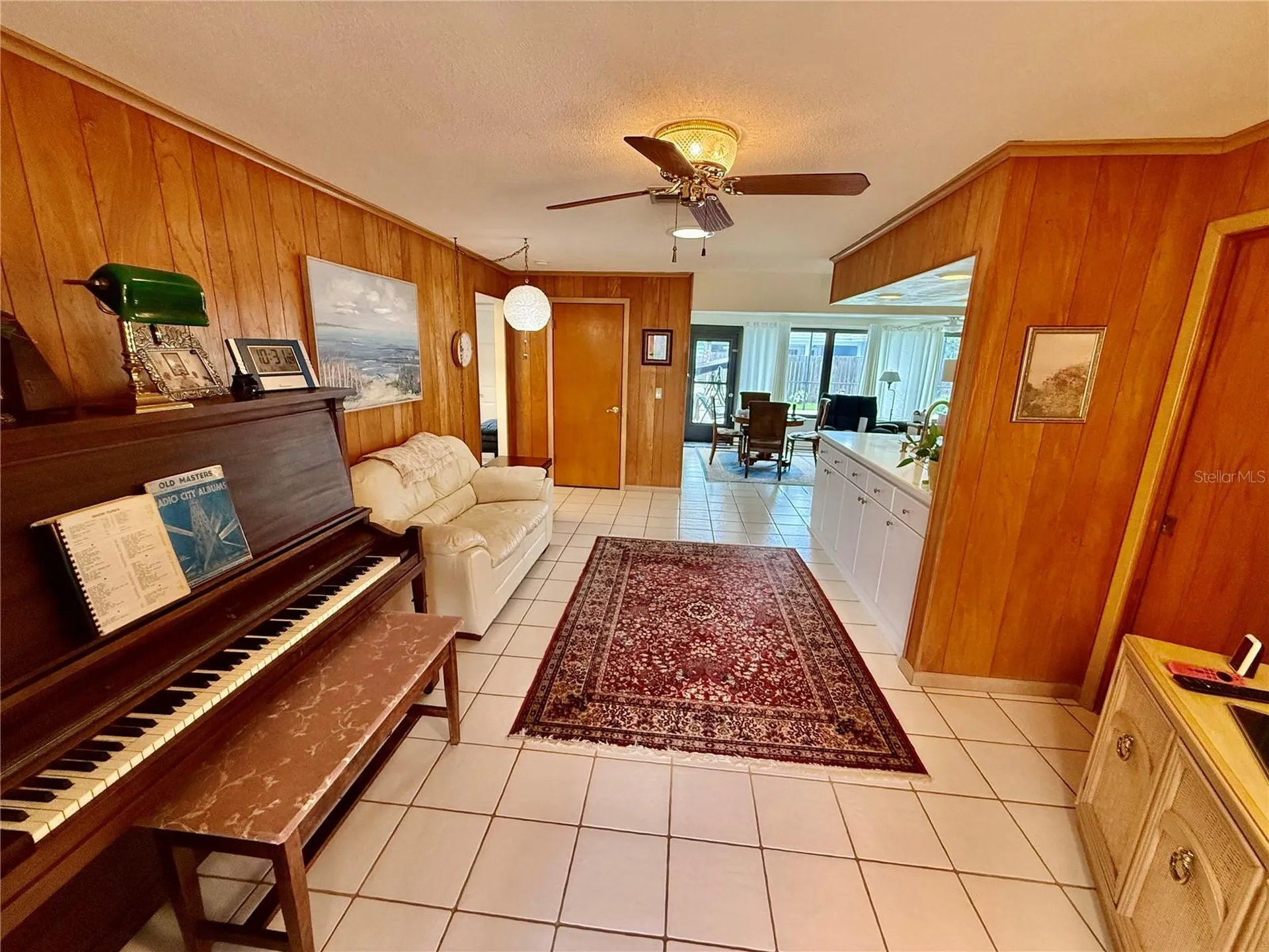 1853 Paradise Lane Clearwater FL 33756