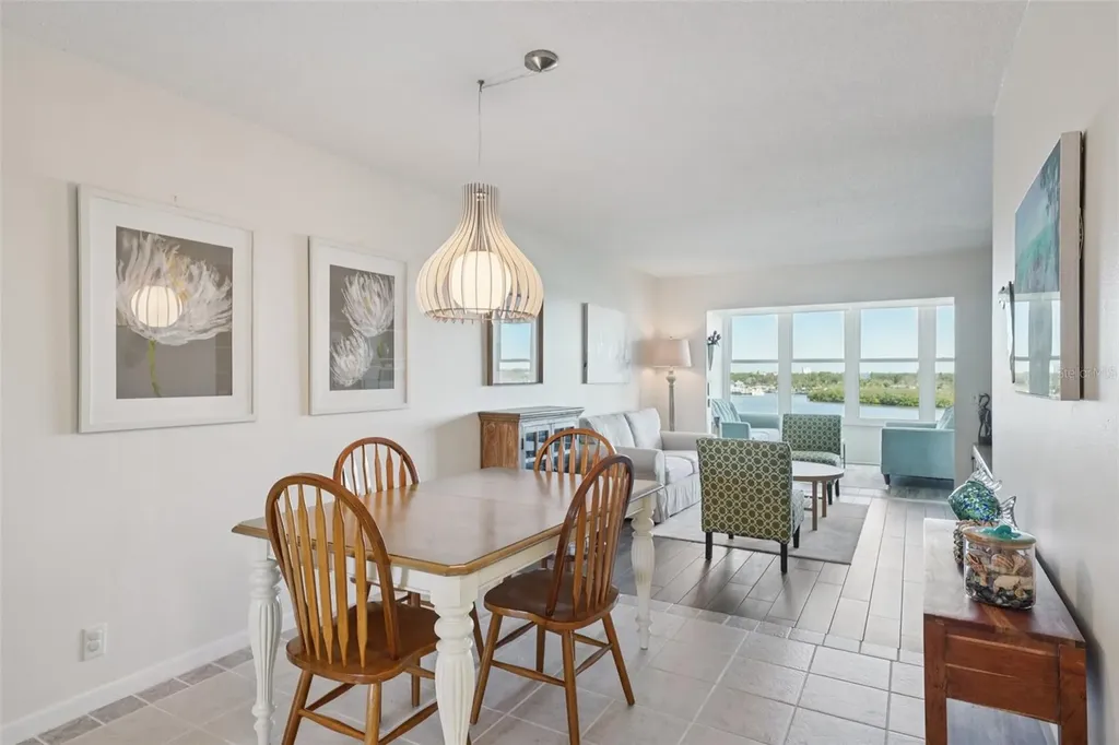 1847 Shore Drive S South Pasadena FL 33707