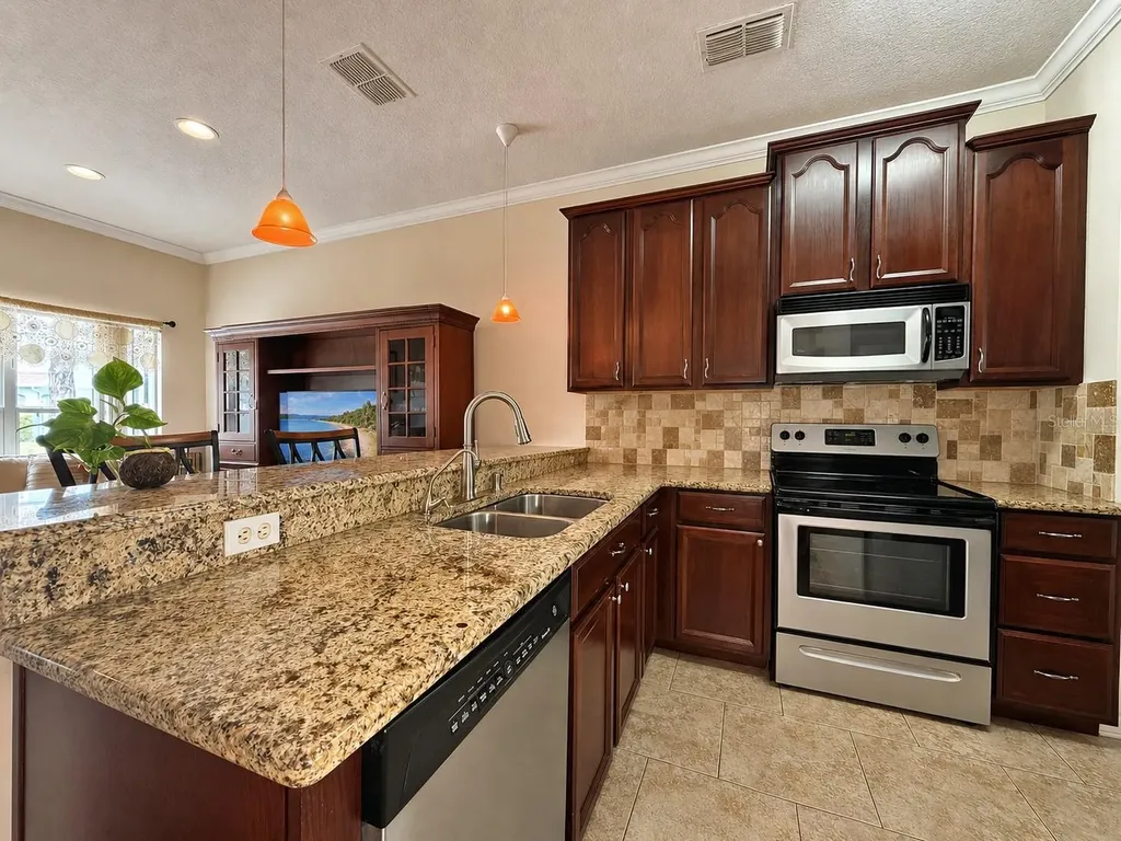 2016 Schuller Way Casselberry FL 32707