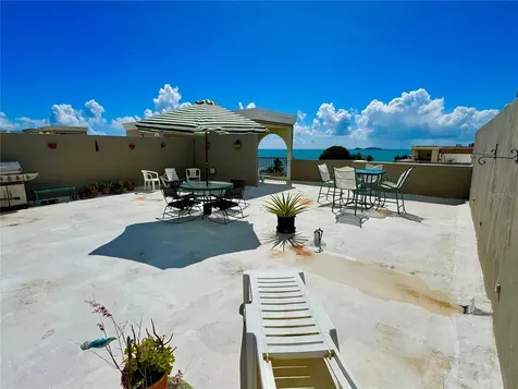 Cala De Hucares C-311 Naguabo PR 00718