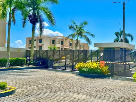 Cala De Hucares C-311 Naguabo PR 00718