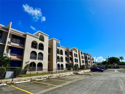 Cala De Hucares C-311 Naguabo PR 00718