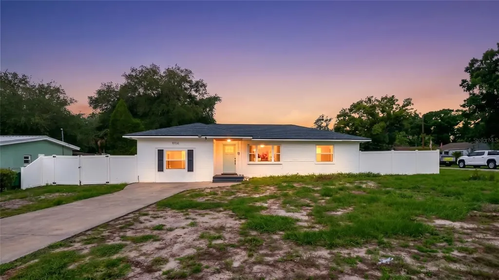 9708 Forest Hills Drive Tampa FL 33612