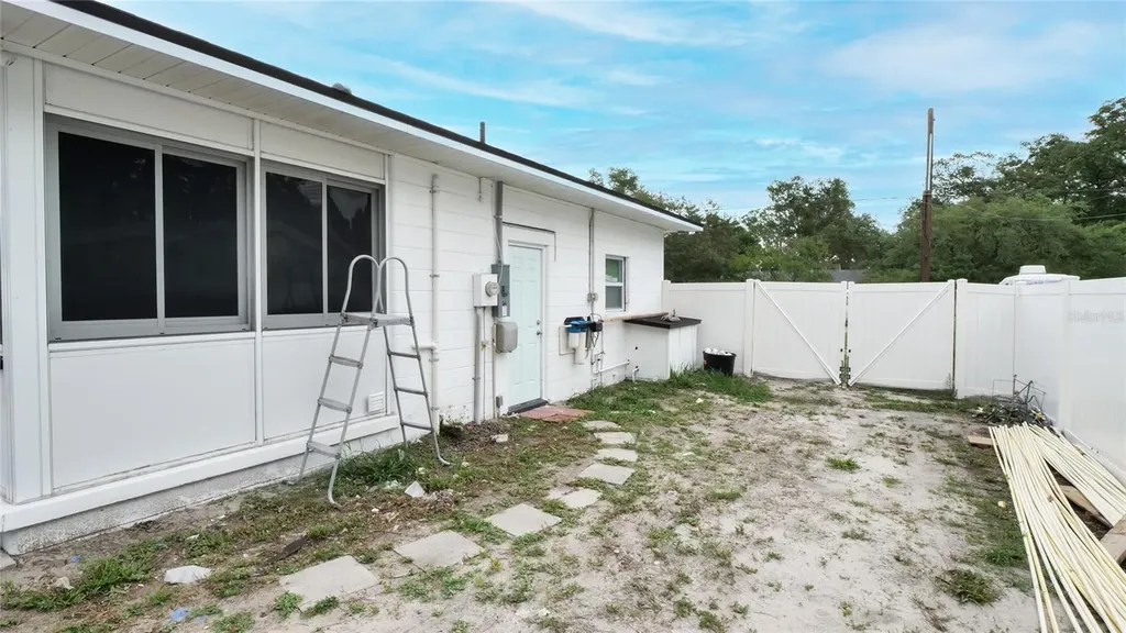 9708 Forest Hills Drive Tampa FL 33612