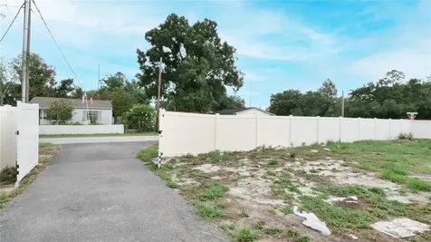 9708 Forest Hills Drive Tampa FL 33612