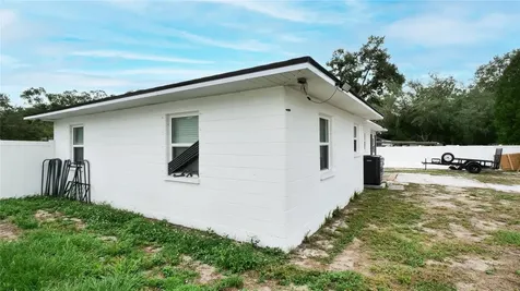 9708 Forest Hills Drive Tampa FL 33612