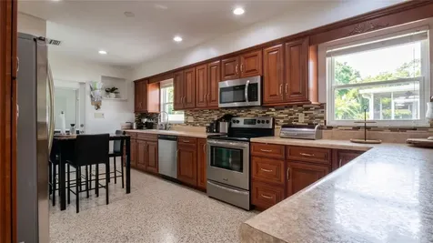 9708 Forest Hills Drive Tampa FL 33612