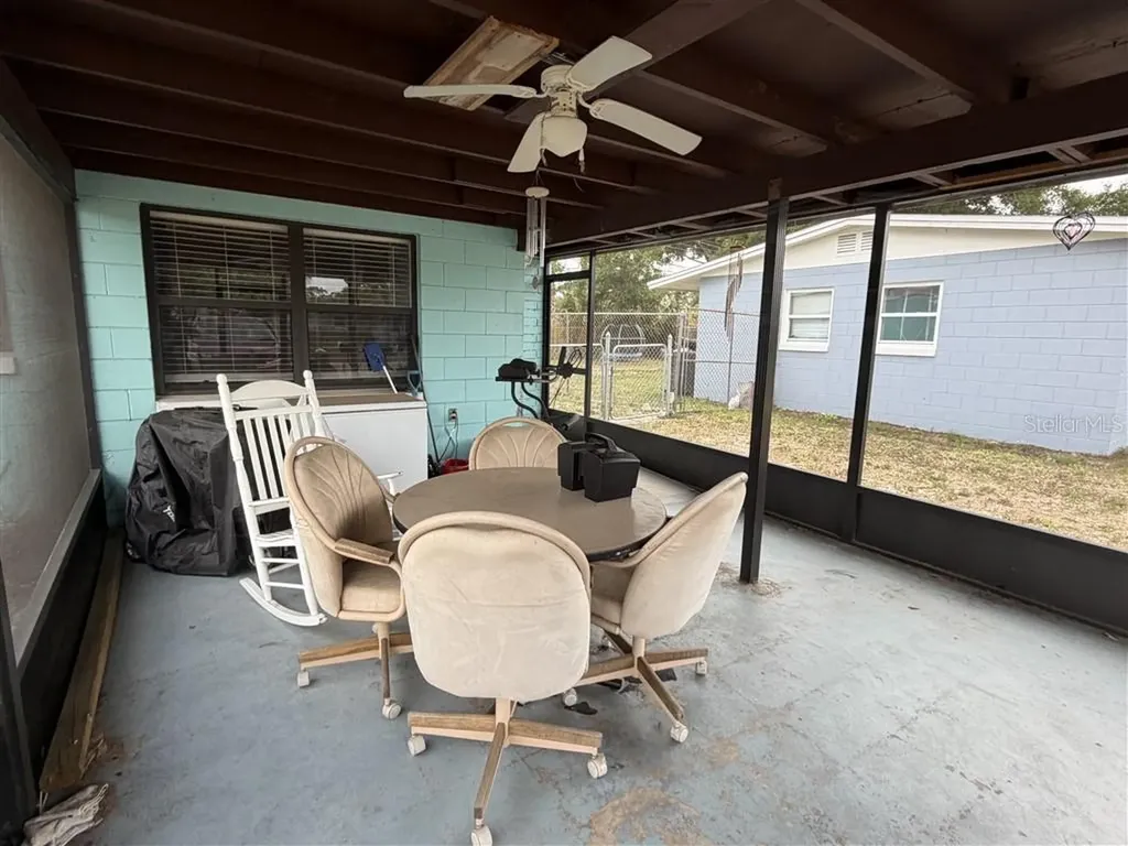 209 Palm Place Sanford FL 32773