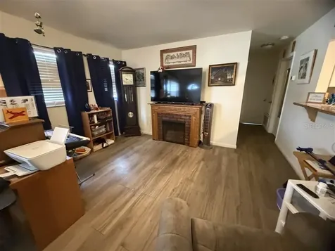209 Palm Place Sanford FL 32773