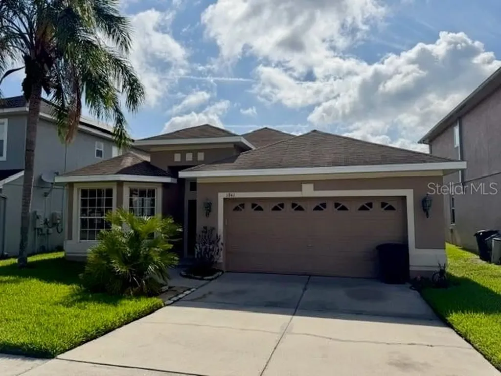 1841 Lakelet Loop Oviedo FL 32765