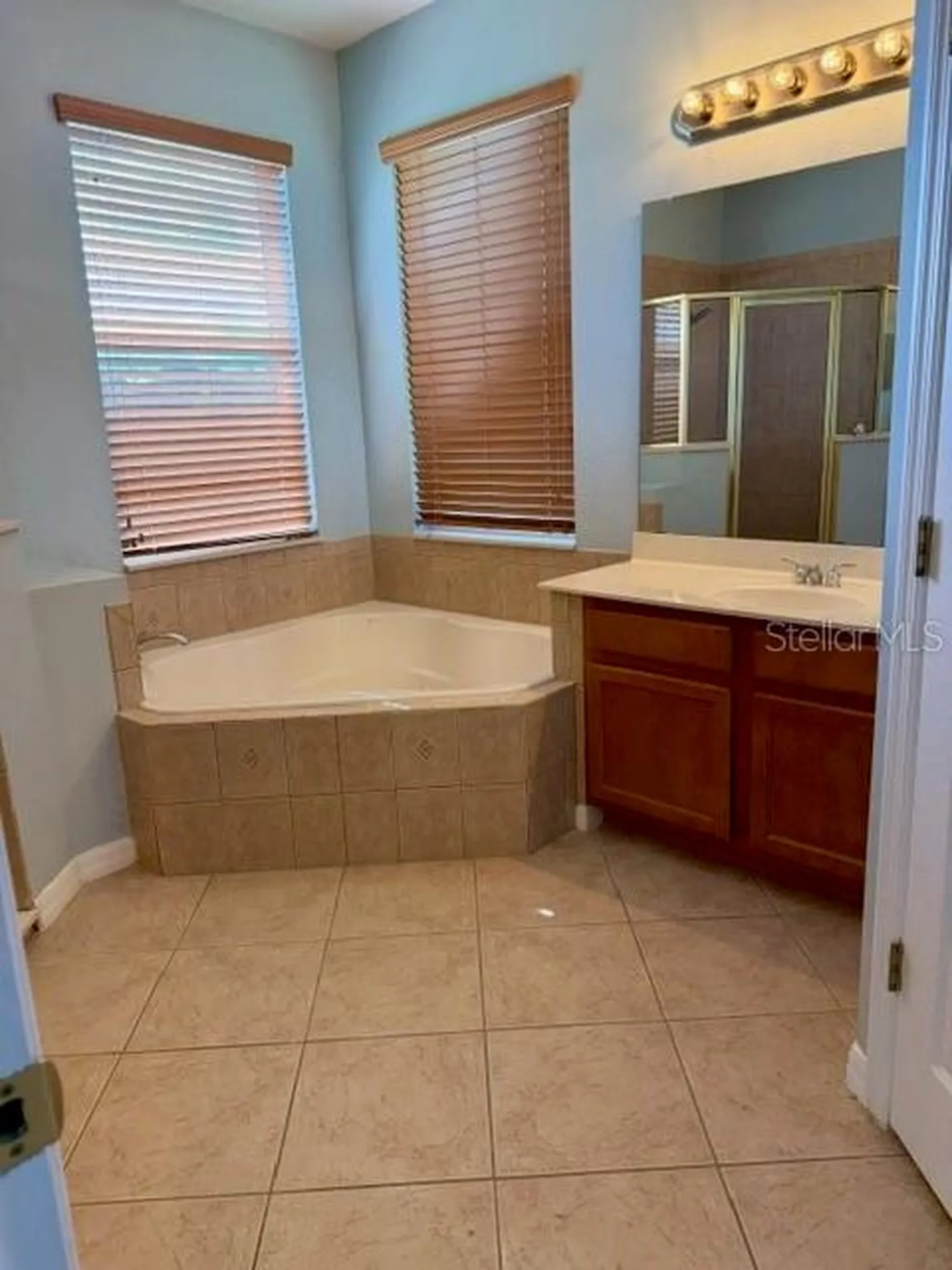 1841 Lakelet Loop Oviedo FL 32765