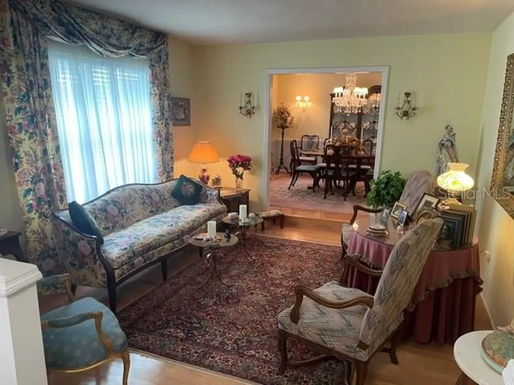 130 Springwood Trail Altamonte Springs FL 32714