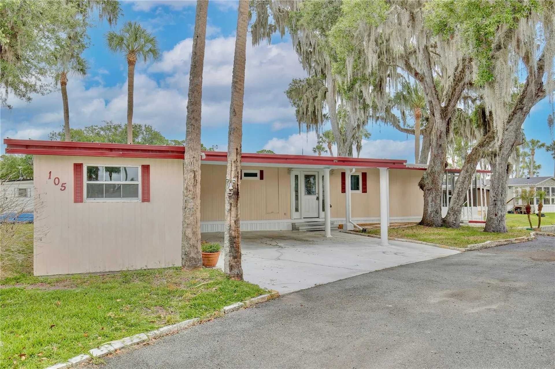 105 Canal View Eustis FL 32726