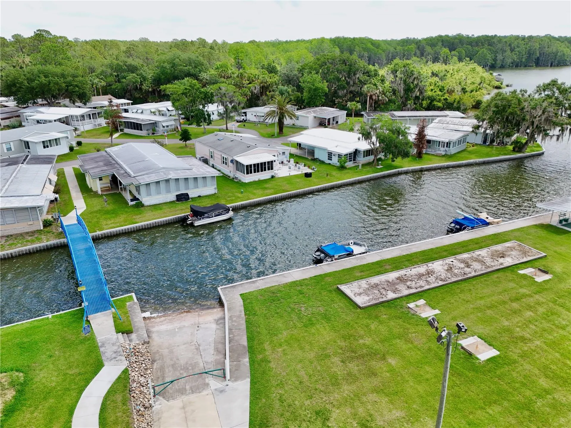 105 Canal View Eustis FL 32726