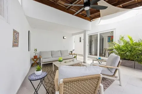 2212 General Del Valle San Juan PR 00913