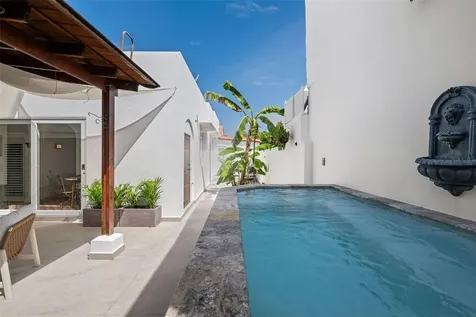 2212 General Del Valle San Juan PR 00913