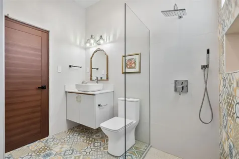 2212 General Del Valle San Juan PR 00913