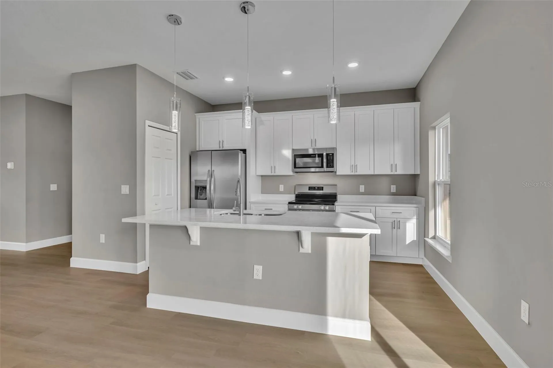 814 Price Court Deltona FL 32738