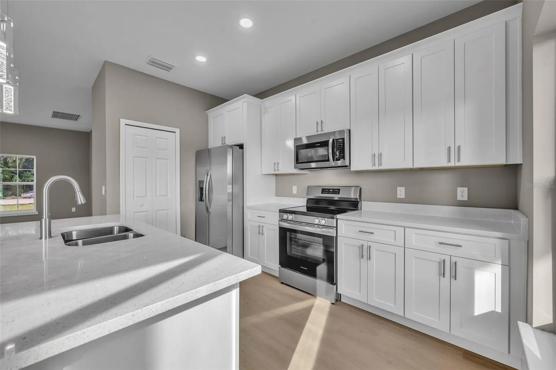 814 Price Court Deltona FL 32738