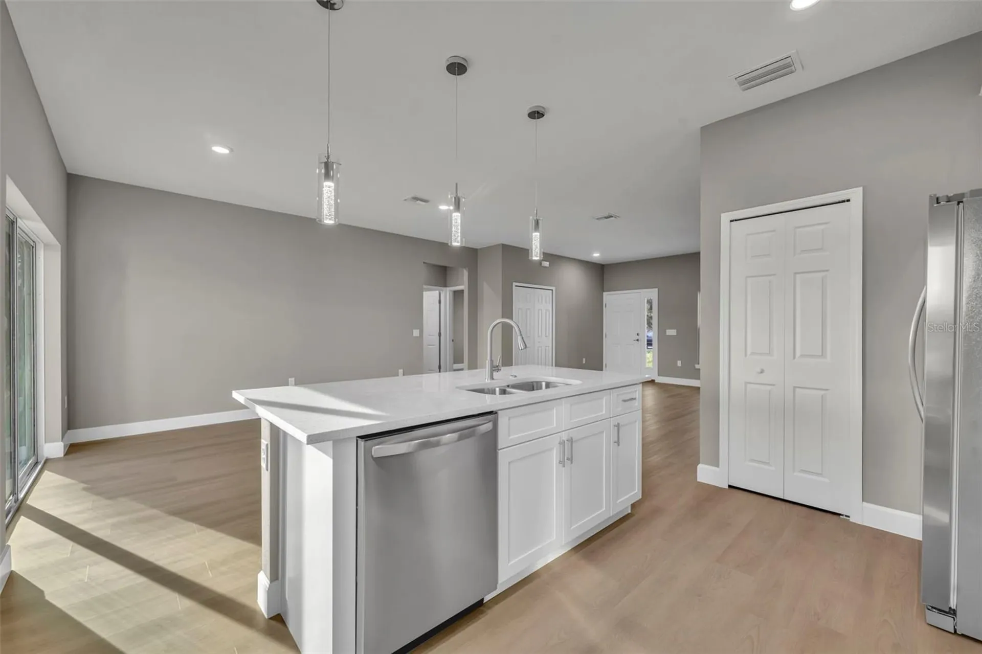 814 Price Court Deltona FL 32738