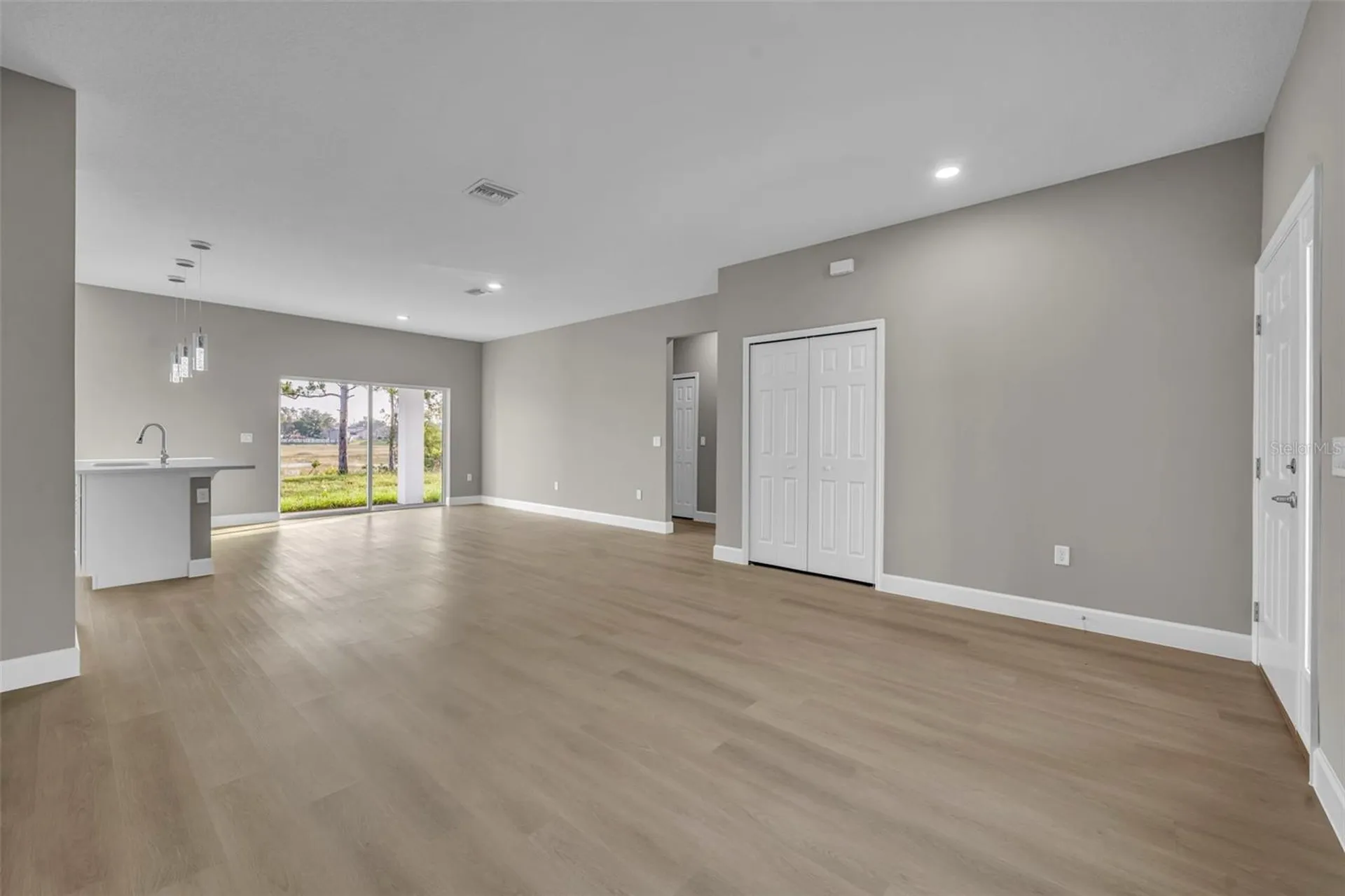 814 Price Court Deltona FL 32738