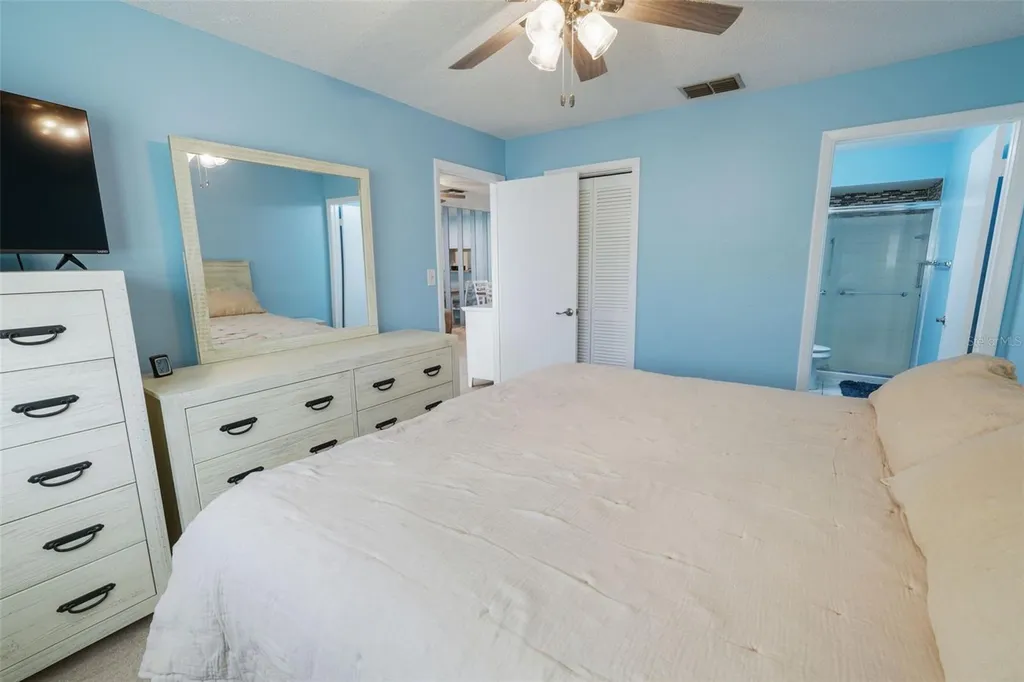 2465 Northside Drive Clearwater FL 33761