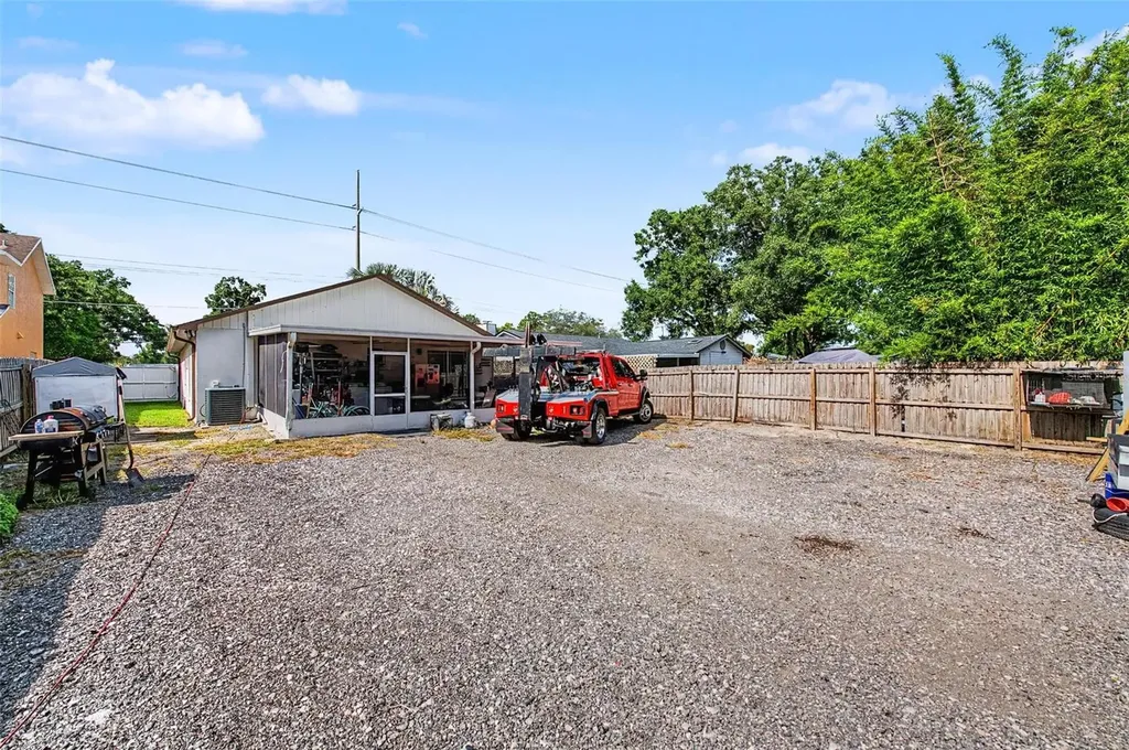 1900 W Kirby Street Tampa FL 33604