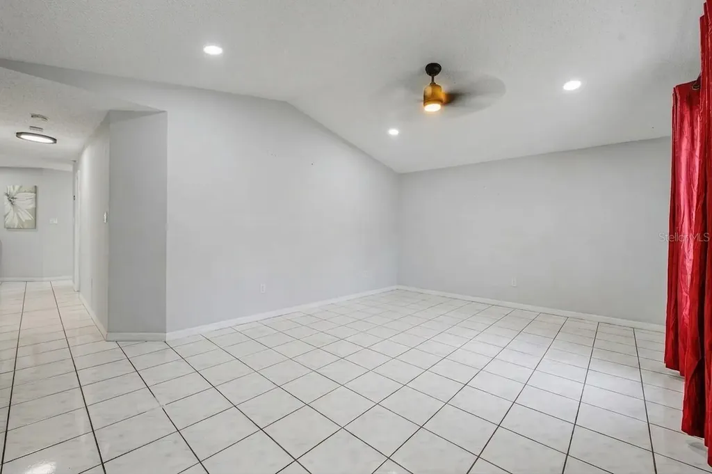 1900 W Kirby Street Tampa FL 33604