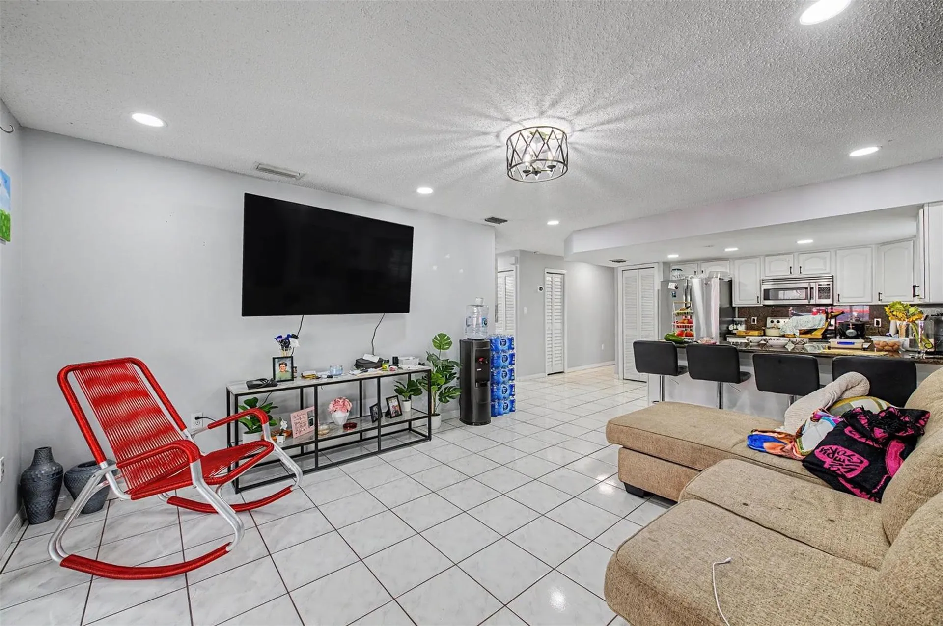 1900 W Kirby Street Tampa FL 33604