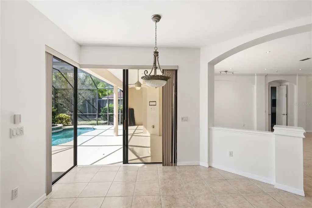 6611 Chickadee Lane Bradenton FL 34202