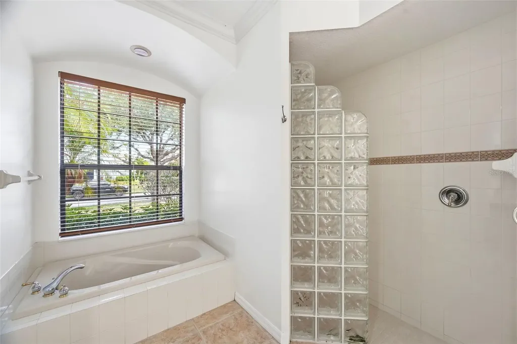 6611 Chickadee Lane Bradenton FL 34202