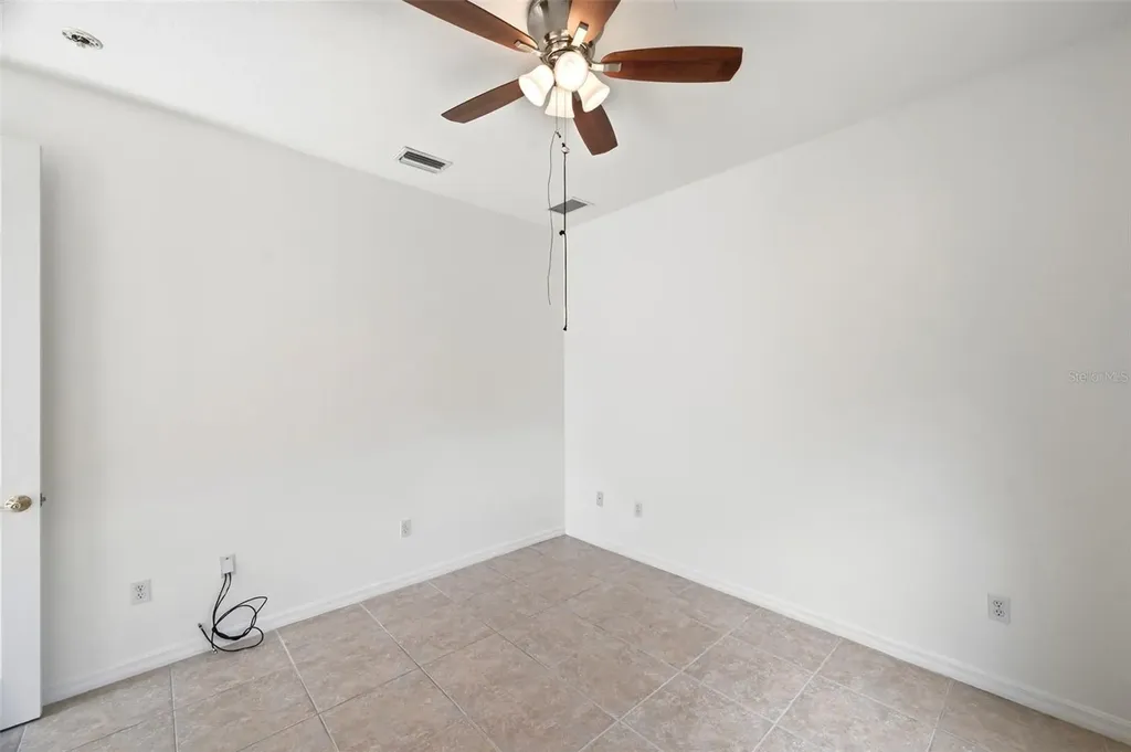 6611 Chickadee Lane Bradenton FL 34202