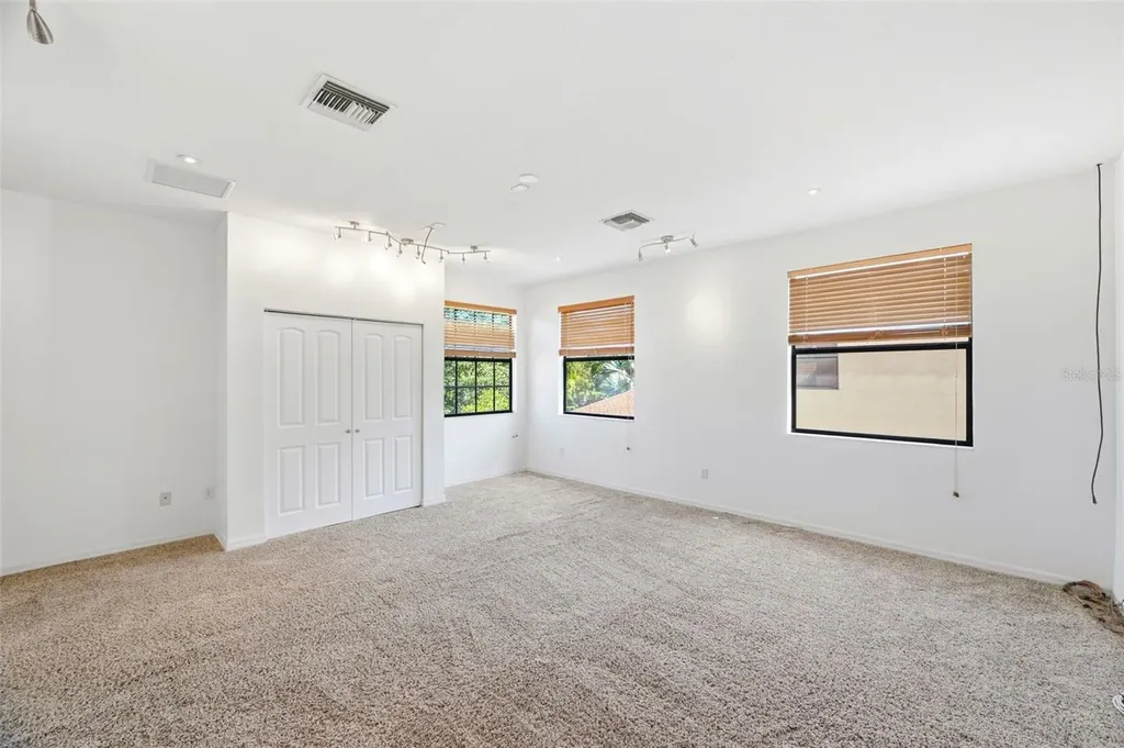 6611 Chickadee Lane Bradenton FL 34202