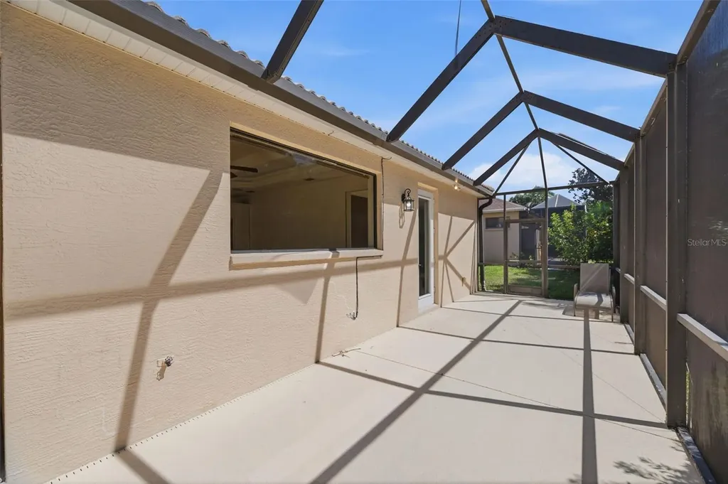 6611 Chickadee Lane Bradenton FL 34202