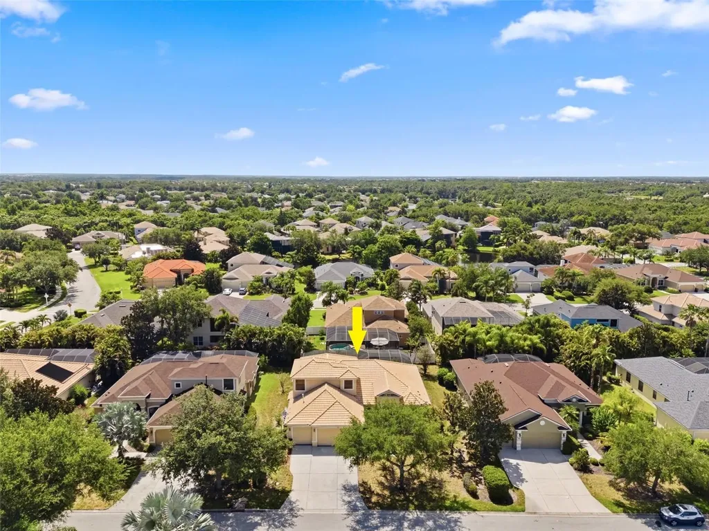 6611 Chickadee Lane Bradenton FL 34202