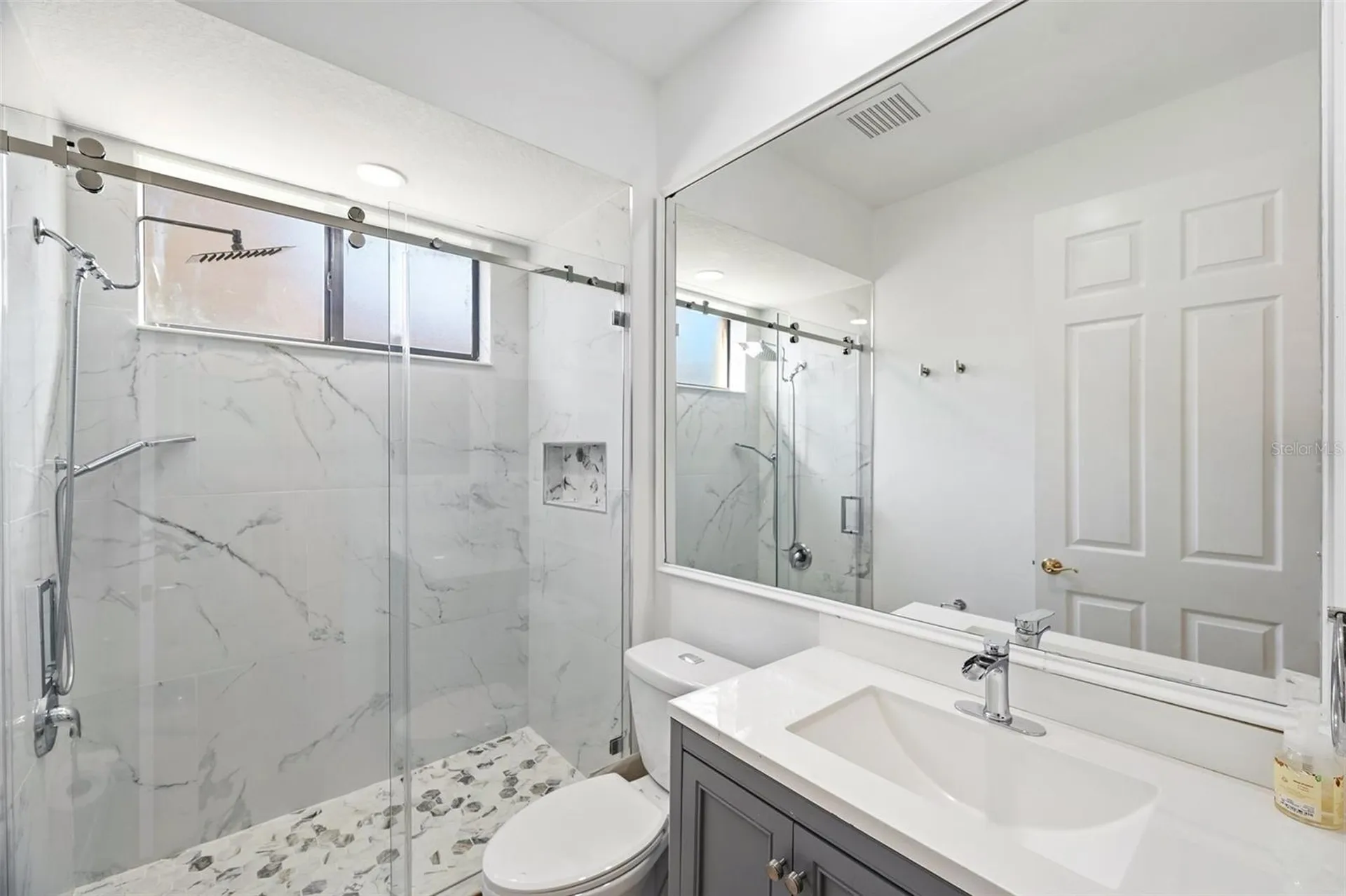 6611 Chickadee Lane Bradenton FL 34202