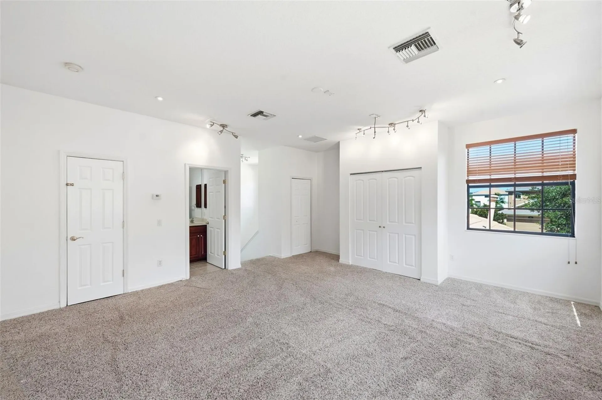 6611 Chickadee Lane Bradenton FL 34202