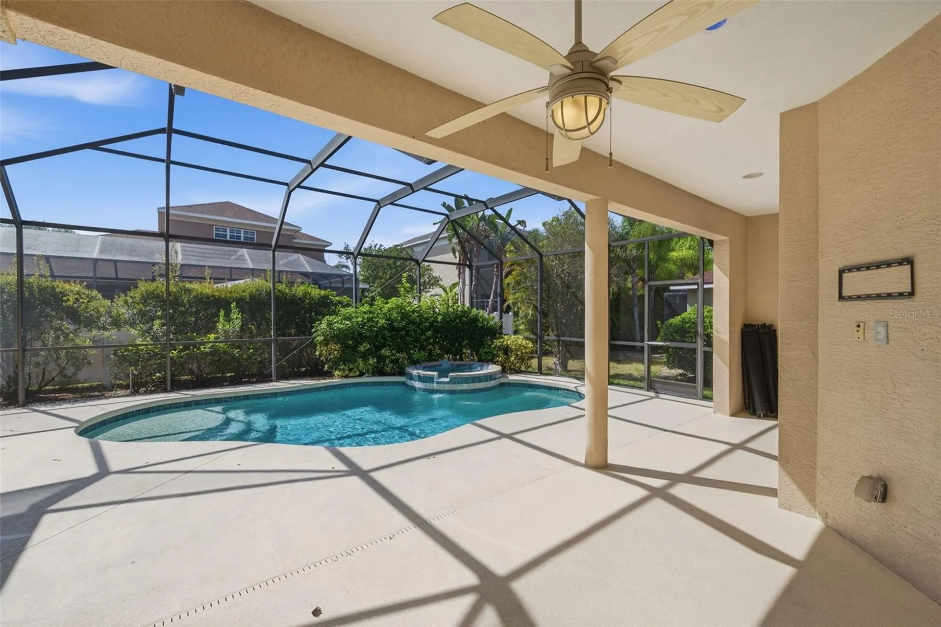 6611 Chickadee Lane Bradenton FL 34202