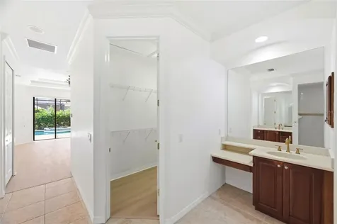 6611 Chickadee Lane Bradenton FL 34202