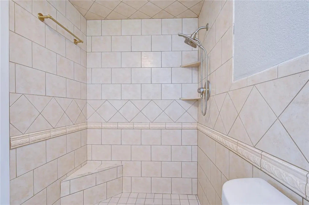 204 7th Street SW Ruskin FL 33570